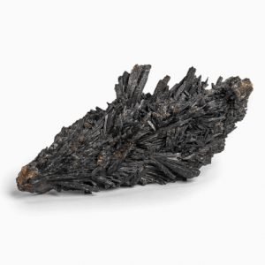 black_kyanite_crystal